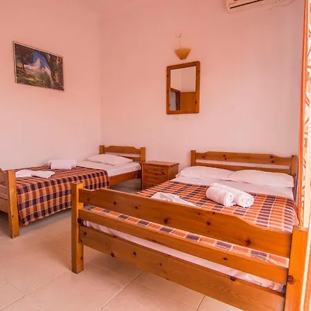 George Laz Rooms Nea Vrasna Exterior photo