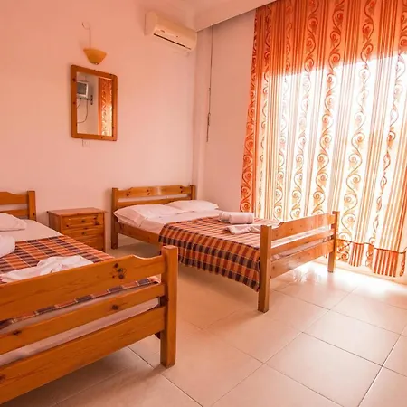 George Laz Rooms Nea Vrasna Exterior photo
