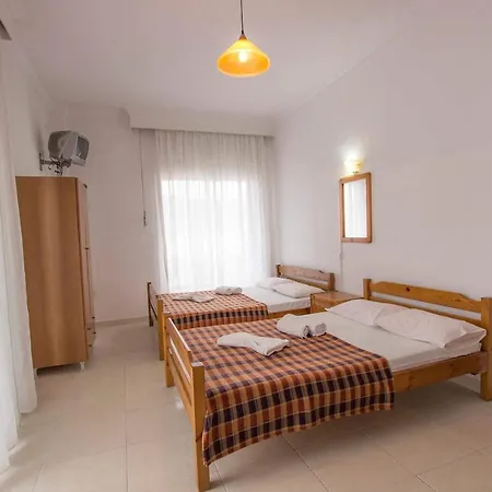 George Laz Rooms Nea Vrasna Exterior photo