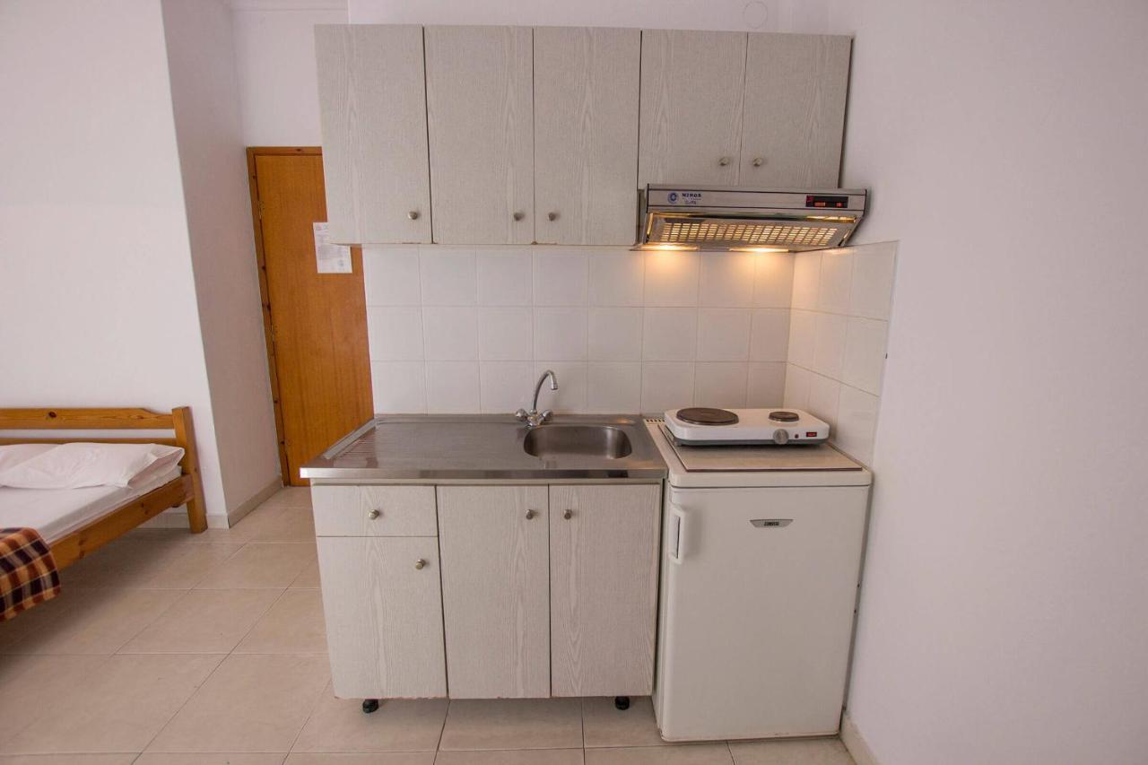 George Laz Apartment *
