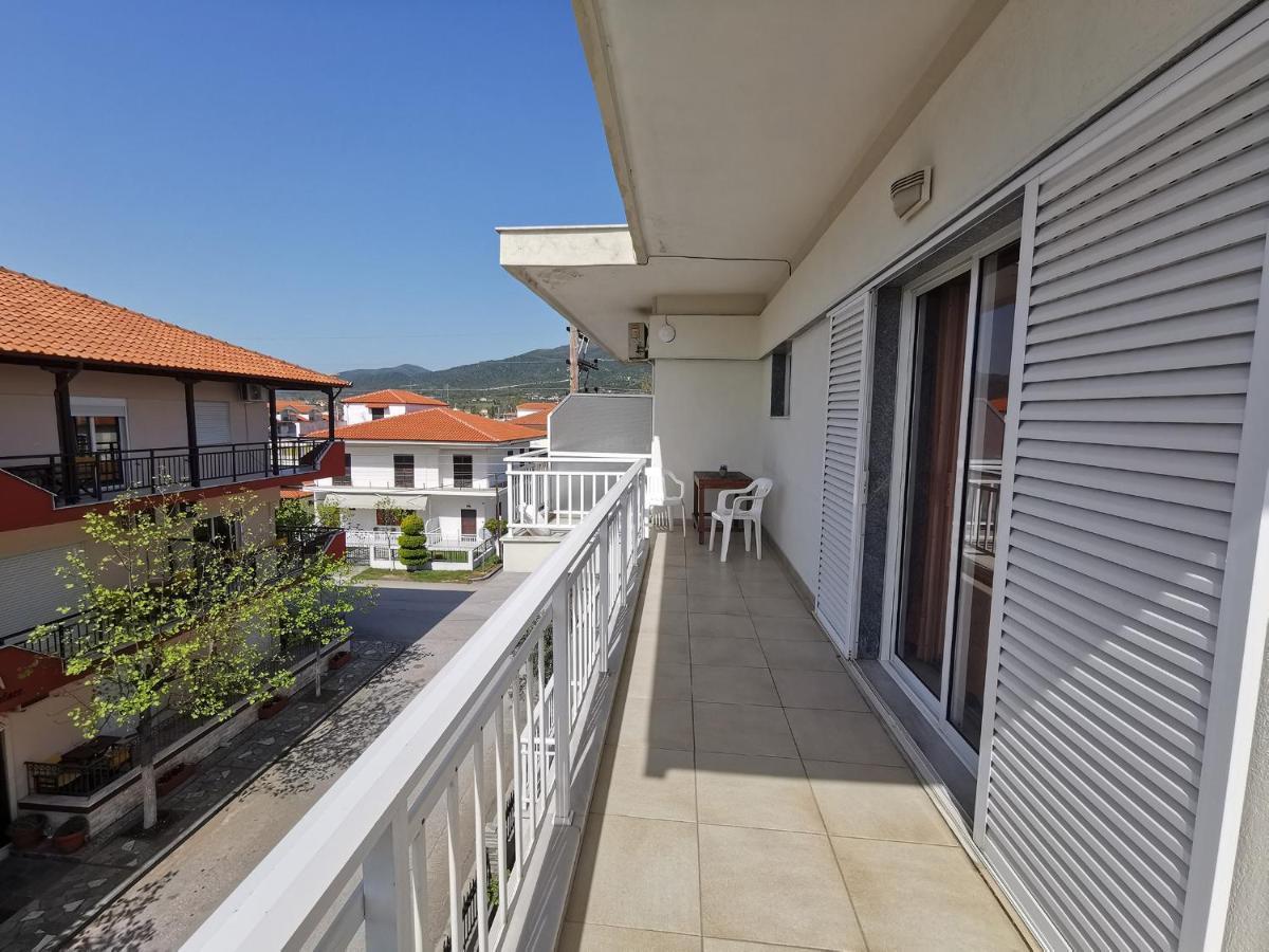 George Laz Apartment Nea Vrasna