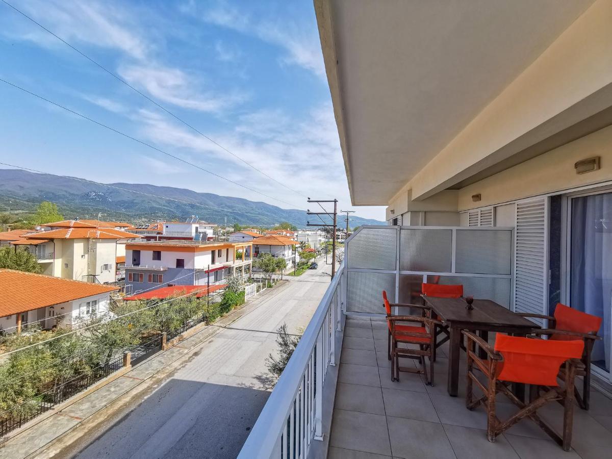 George Laz Apartment Nea Vrasna